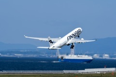 大空に羽ばたけ
