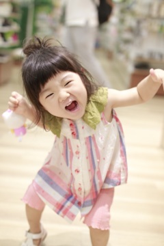 girls'  shopping  2