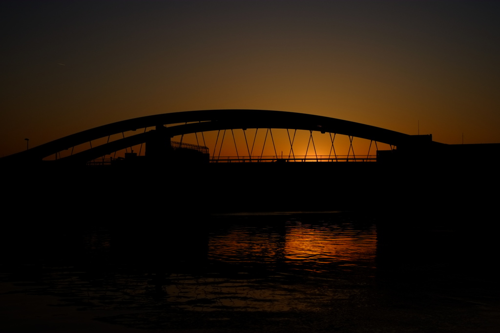 夕刻の橋
