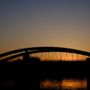 夕日と橋