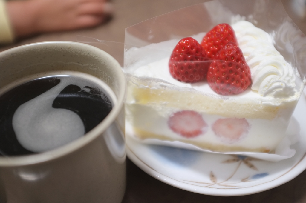 ケーキとコーヒー