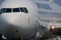 ７６７