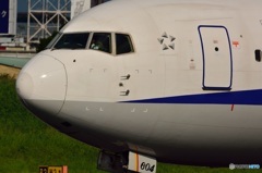 ７６７