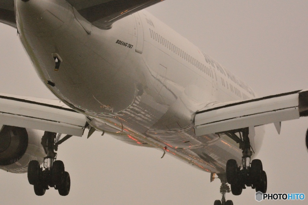 ７６７