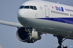 ７６７