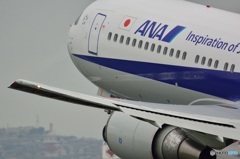 ７６７