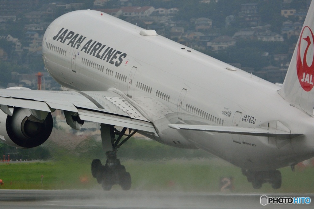 ７７７