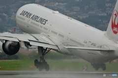 ７７７