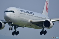 ７６７