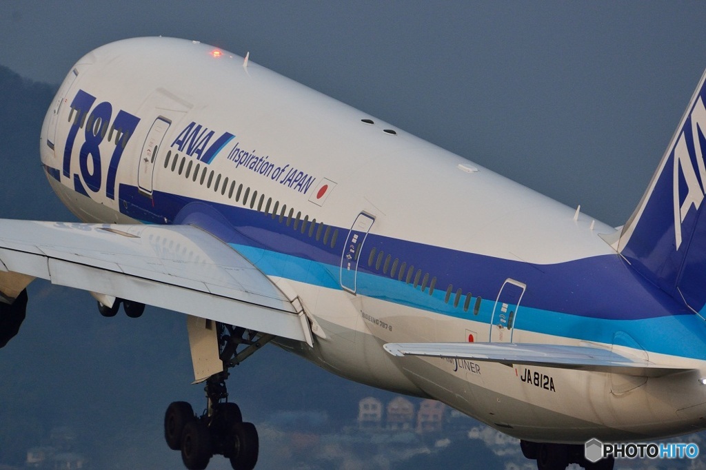 787