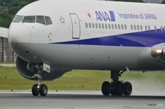 ７６７