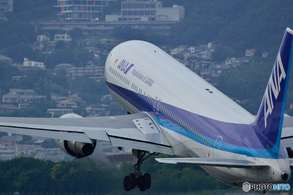 ７６７
