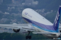 ７６７