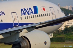 ＪＡ７４１Ａ　777-200ER