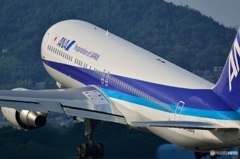 ７６７