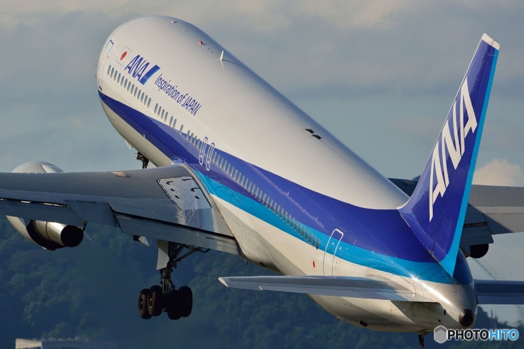 ７６７