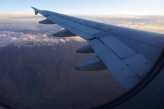 機内から見える山脈