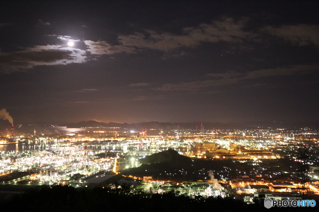 水島臨海工業地帯の夜景