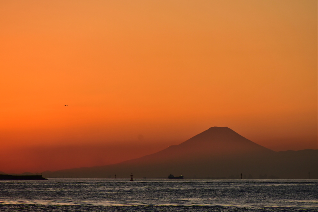 東京湾からの富士山