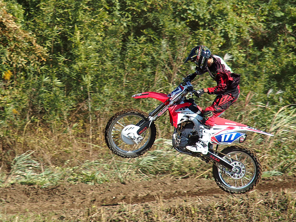 モトクロス　３