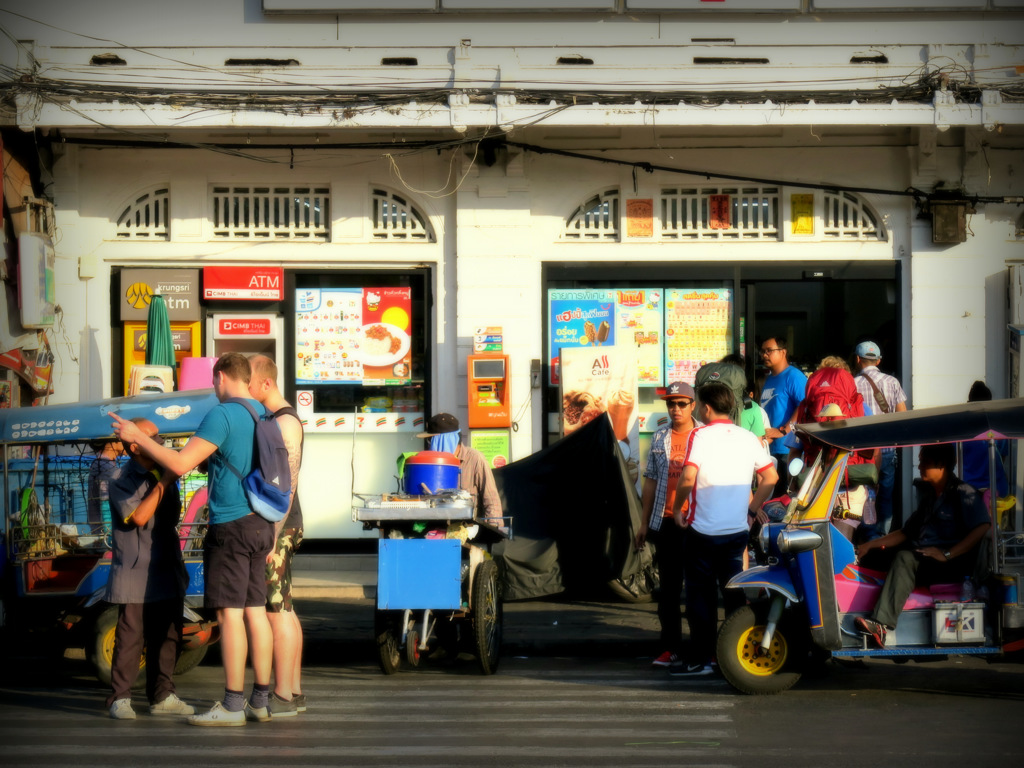 フワランポーン駅周辺