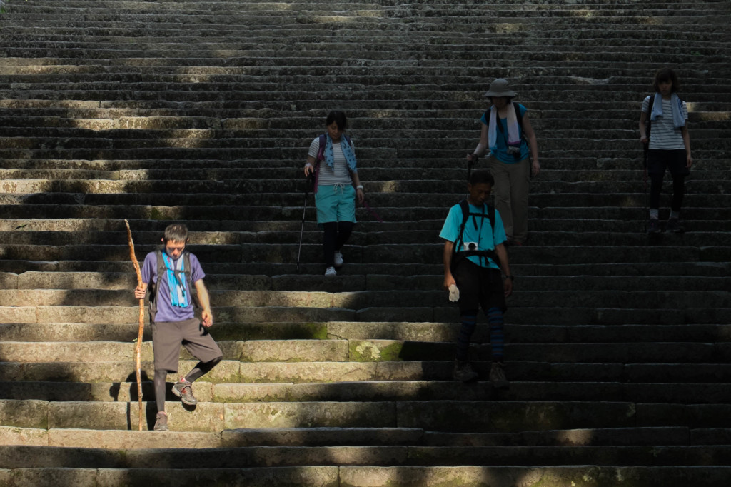 大神山神社奥宮前の大階段