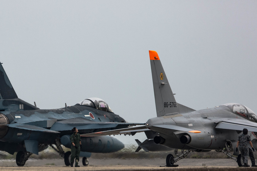 築城基地 F-2&T-4