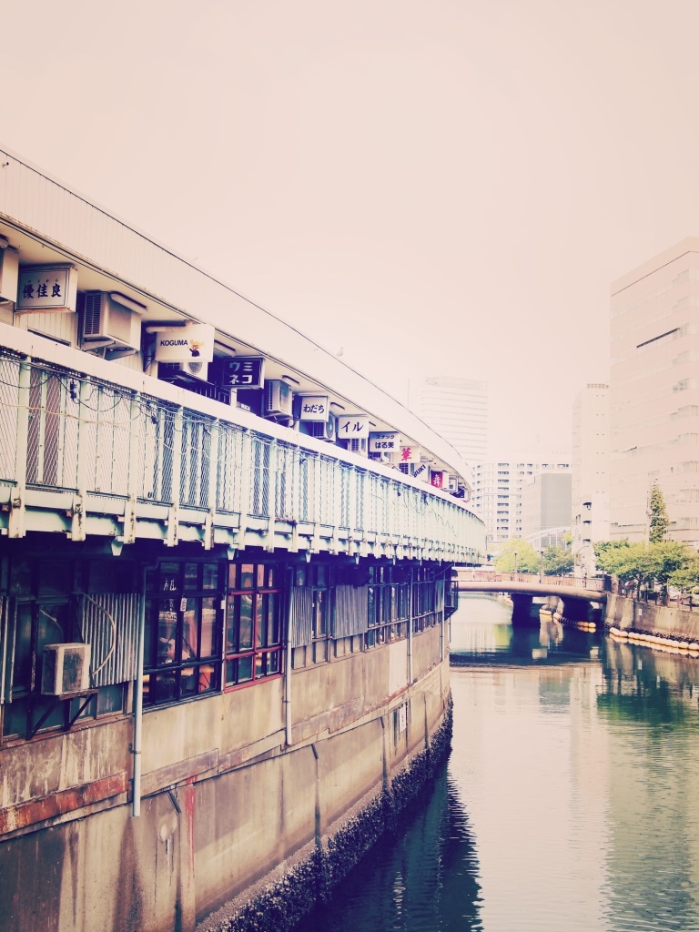 Snack bAr in a rivErsiDe
