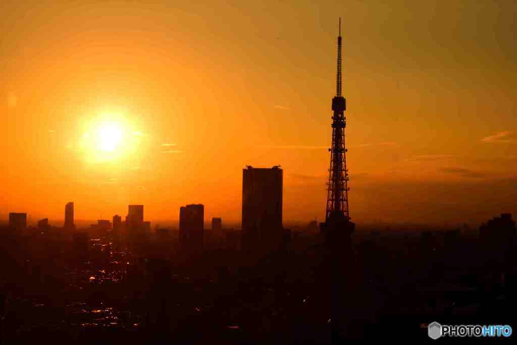 都心の夕暮れ１