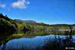 戸隠小鳥ヶ池の秋