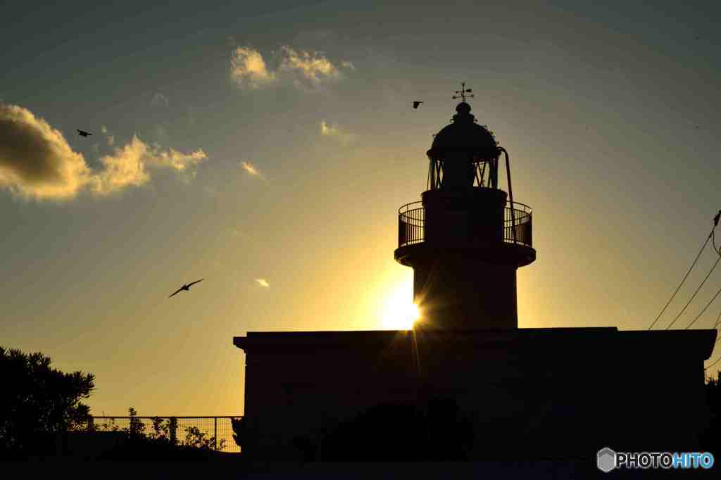 夕刻の城ケ島灯台