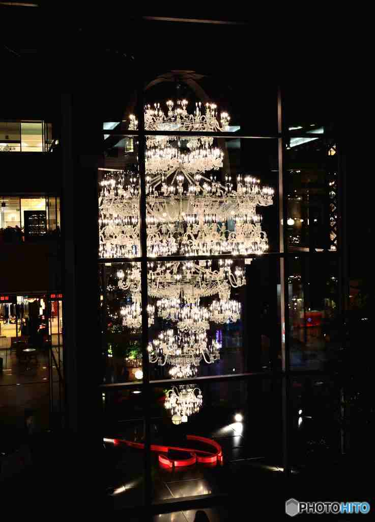 巨大シャンデリア