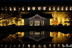 ライトアップされた国立博物館本館　P1139635