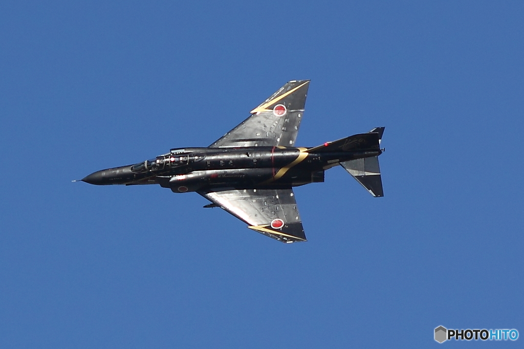 F4