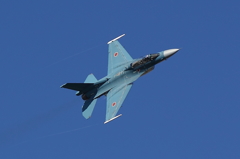 F2