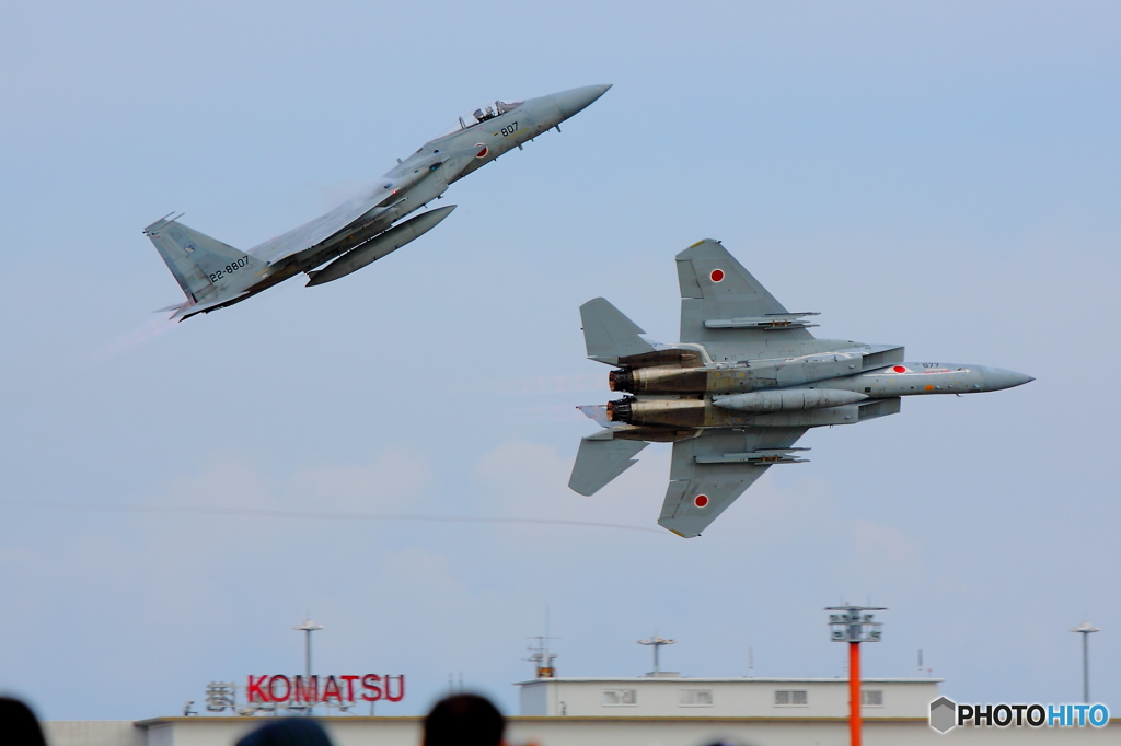 F15