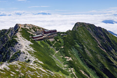 山荘と雲海