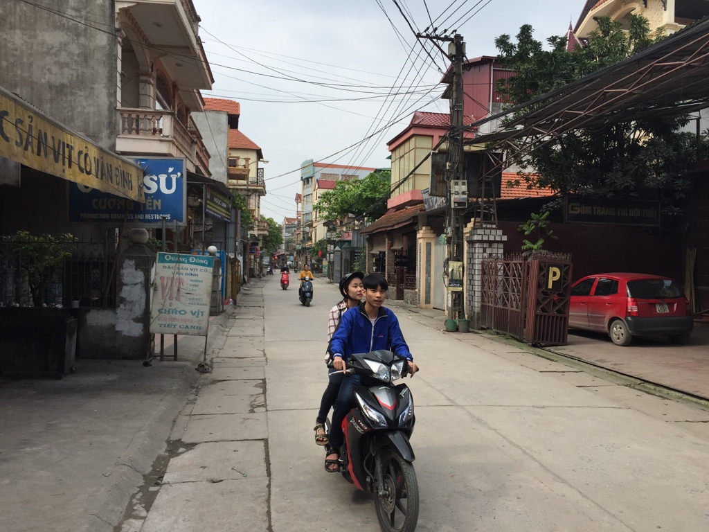 ハノイのさわやカップル