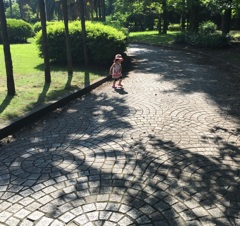 こびとがいるぞ！