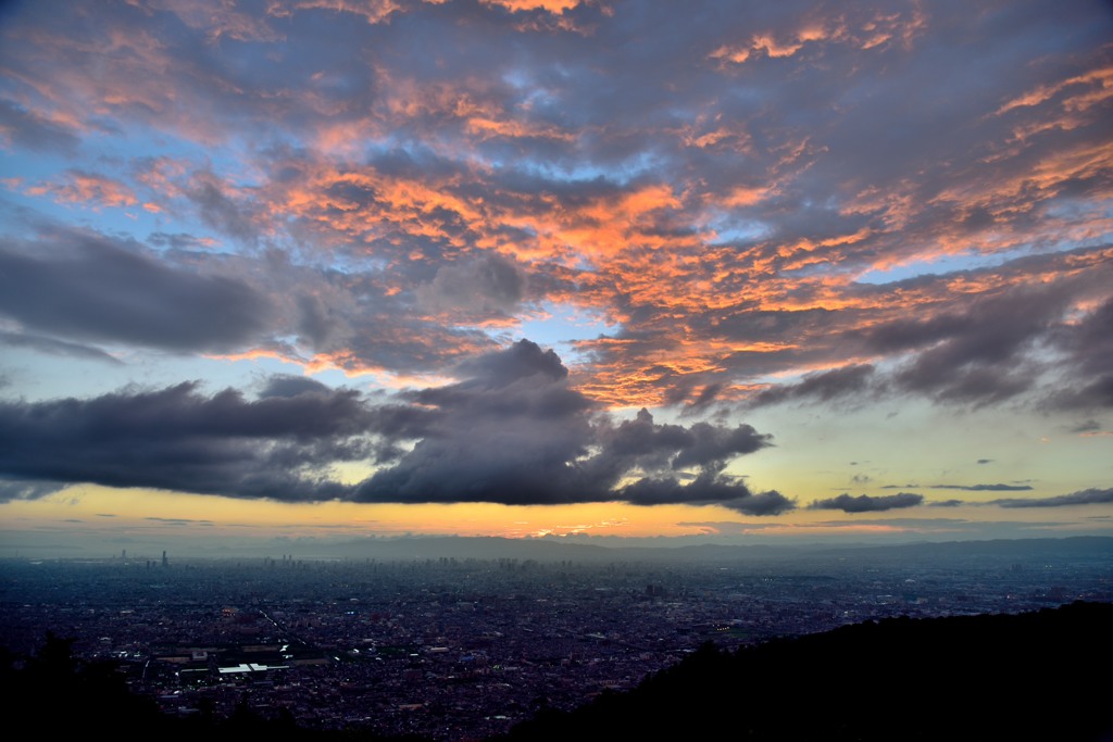 VS雨雲