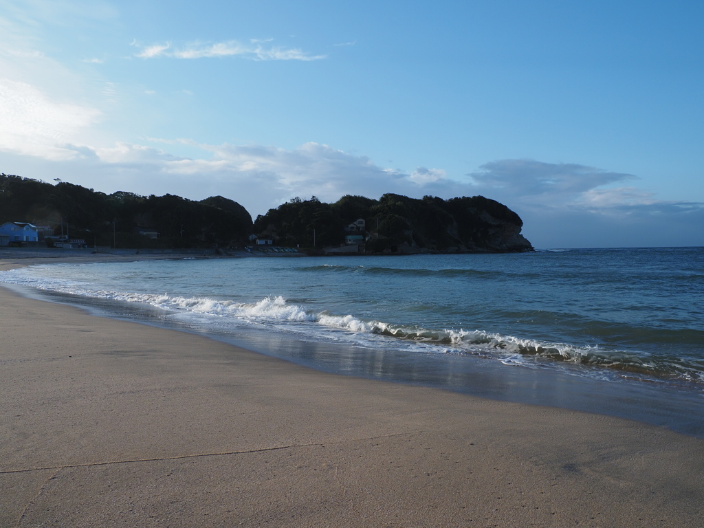 朝の海