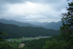 笠形山、林道から