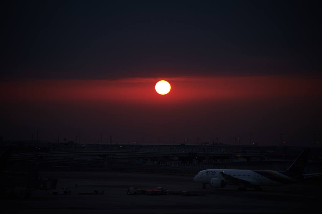 関空の夕暮れ