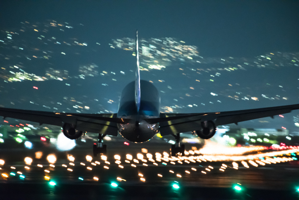 夜の到着便
