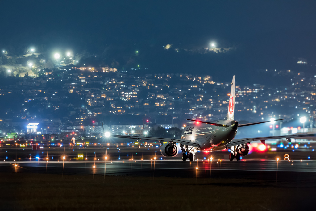 思い出の夜。　「Embraer　Ｅ190」