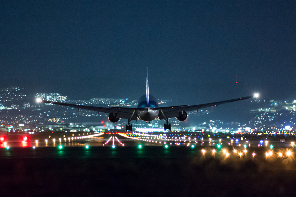 夜の到着便