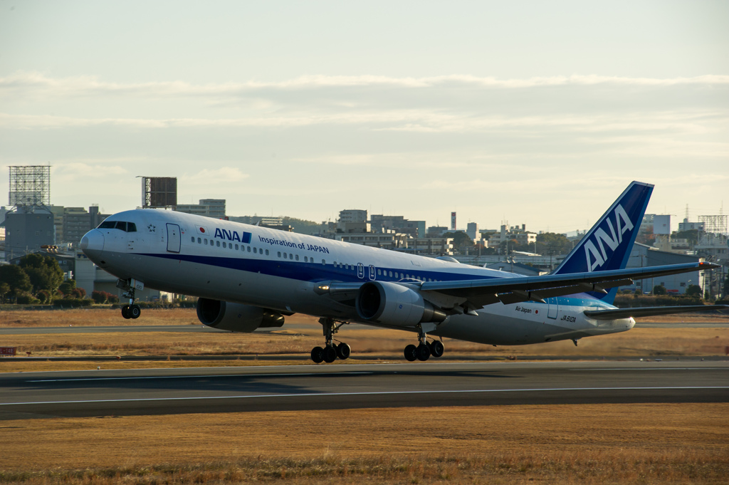 元旦　Boeing 767-300　JA610A