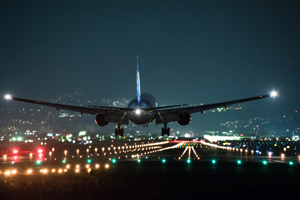 夜の到着便