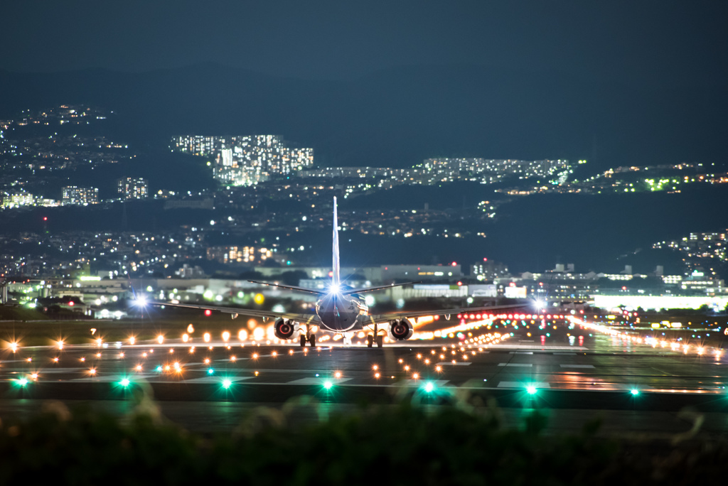 夜にまぎれて