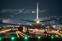 夜の輝き Reflex Nikkor　「Boeing 777-300」